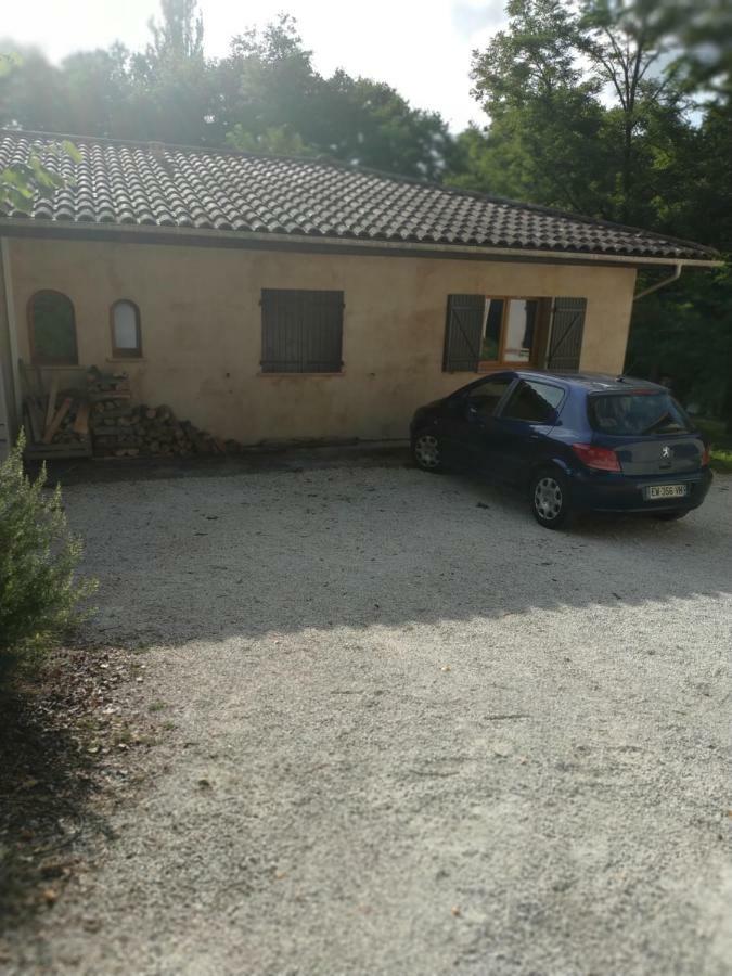 Gite Zen Dans Les Bois Blesignac Exterior photo